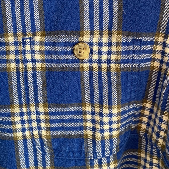 Duluth Trading Co blue flannel Medium - Picture 3 of 4